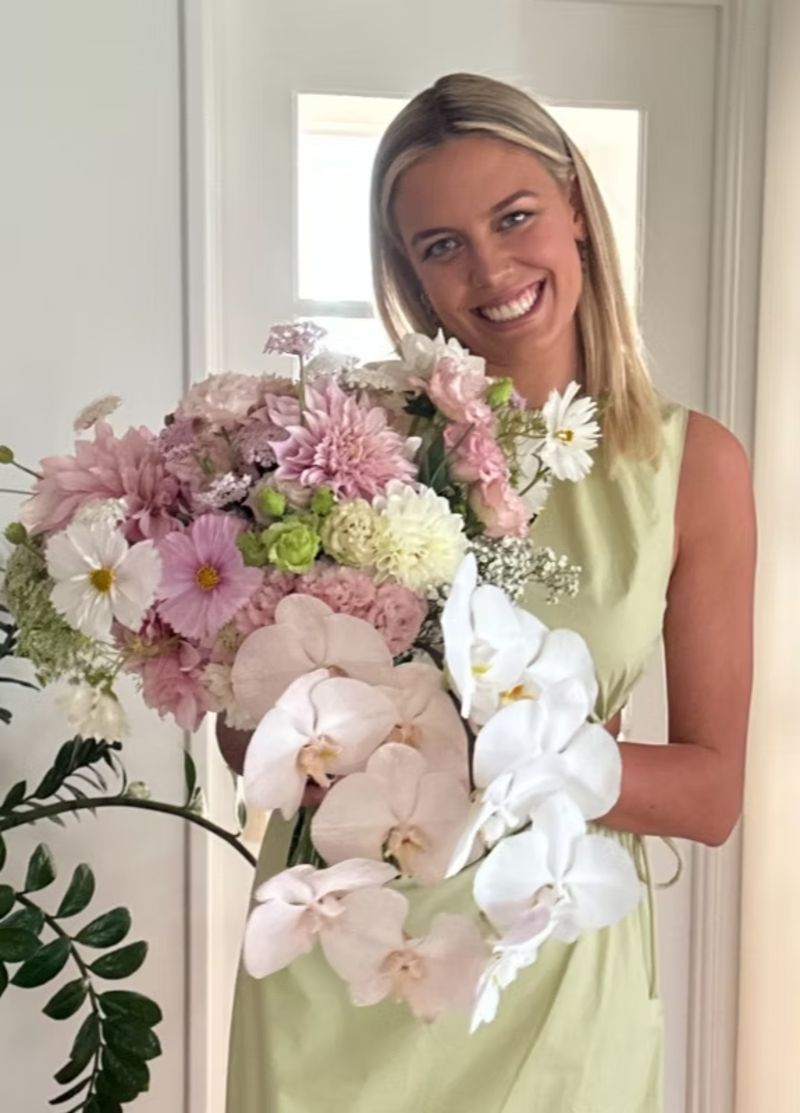 Ivy T, Stewardess · Perth